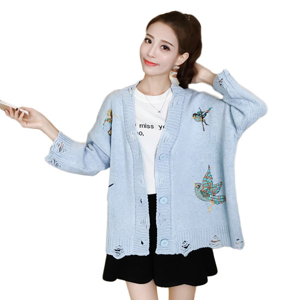 Нов модел дамска жилетка с бродерия и копчета в няколко цвята