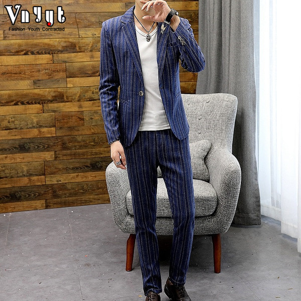 Раиран мъжки костюм в няколко цвята от две части - сако и панталон