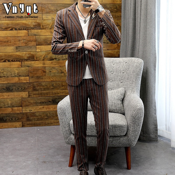 Раиран мъжки костюм в няколко цвята от две части - сако и панталон