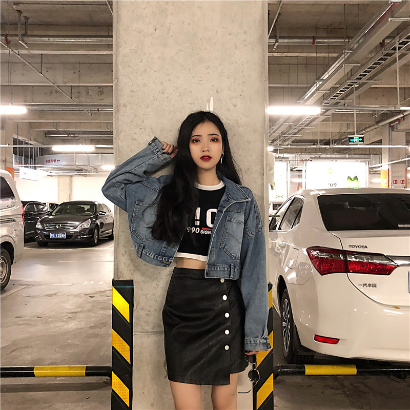 Модерно дамско дънково яке къс модел 