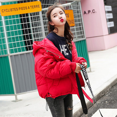 Γυναικείο μπουφάν με κουκούλα και μεταλλικά κουμπιά σε πέντε χρώματα