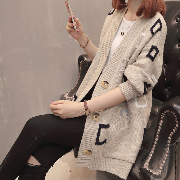 Ежедневен модел дамска жилетка с копчета - два цвята