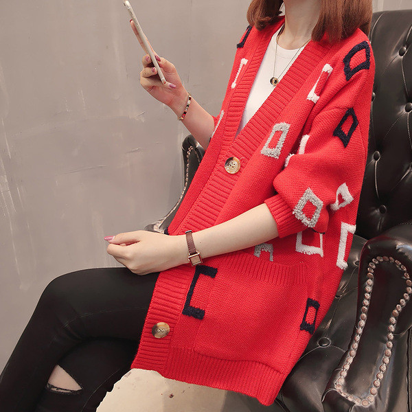 Ежедневен модел дамска жилетка с копчета - два цвята