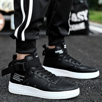 Модерни мъжки високи кецове в няколко модела