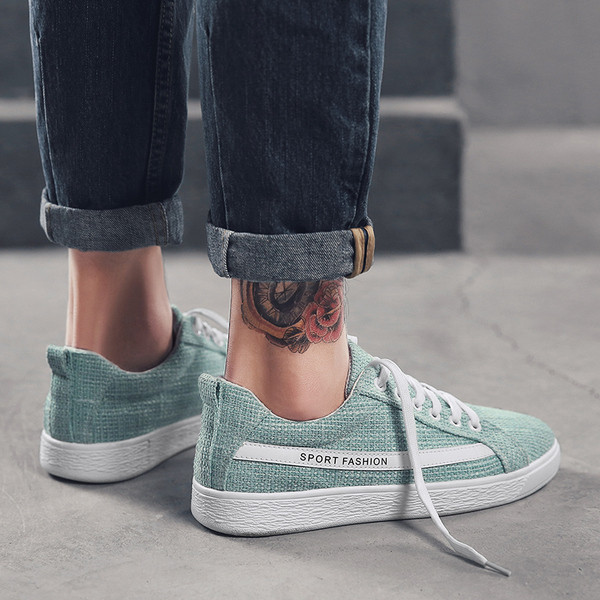 Férfi tornacipő három színben felirattal