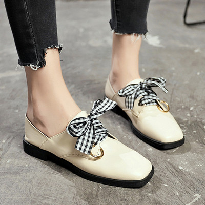 Модерни дамски мокасини с панделка от еко кожа в два цвята