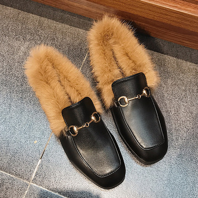 Модерни дамски мокасини с бродерия и пух в три модела