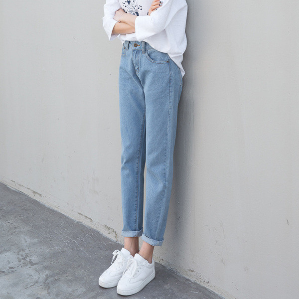 Дамски дънки в светъл цвят - стандартна талия