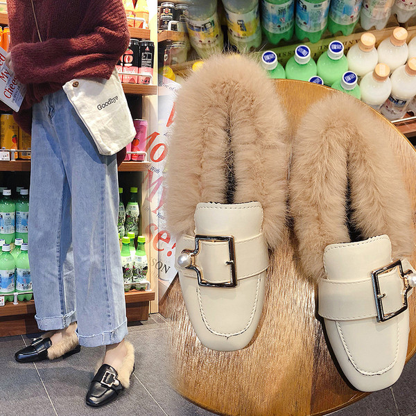 Нов модел дамски мокасини с метална катарама и пух в два цвята