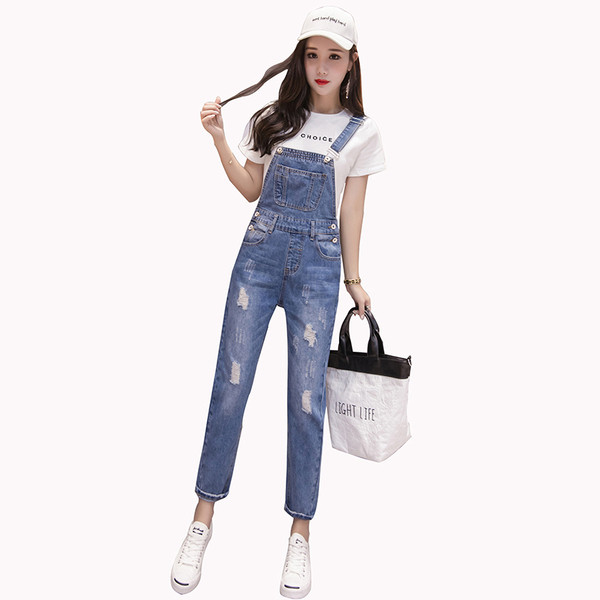 Μοντέρνα γυναικεία σαλοπέτα σε ανοιχτό χρώμα