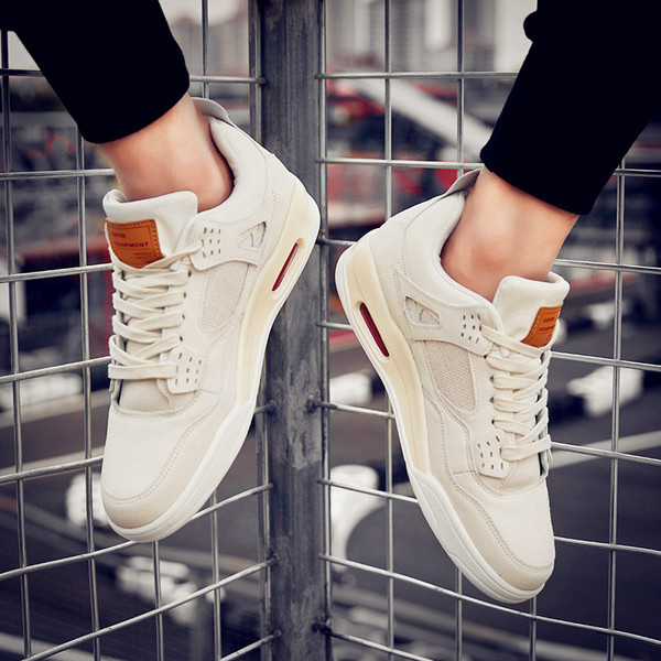 Modern férfi tornacipő három színben, mindennapi használatra