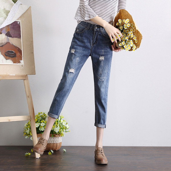 Blugi de dama moderni in trei modele - mai multe culori