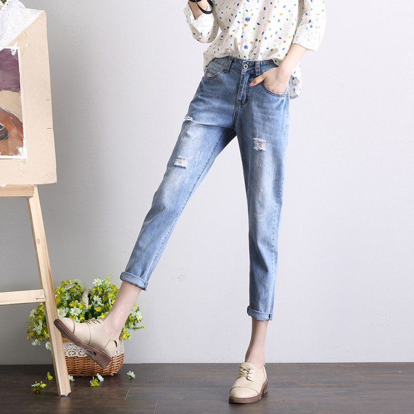 Blugi de dama moderni in trei modele - mai multe culori