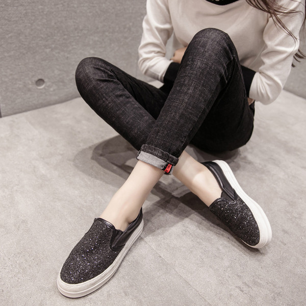 Дамски стилни дънки в тъмно сив цвят