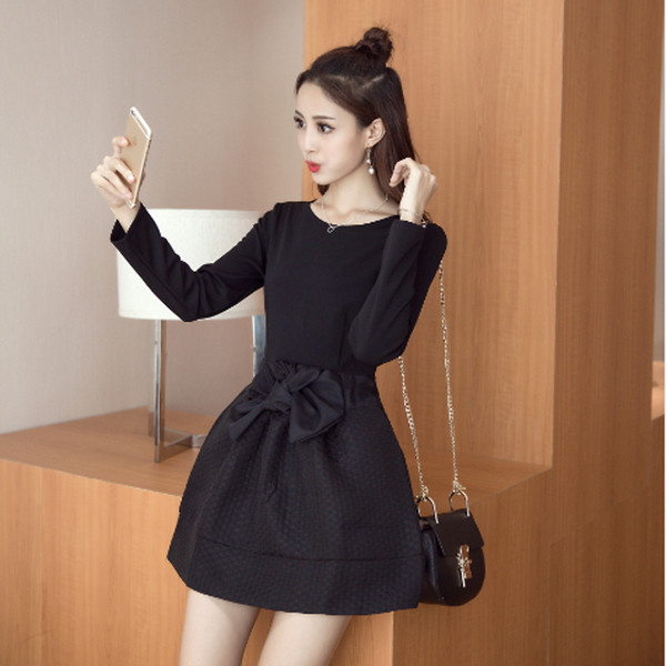 Стилна дамска рокля с дълъг ръкав в черен цвят