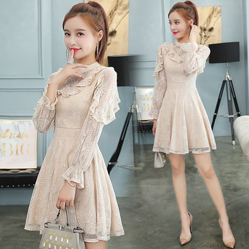 Rochie de dama cu decolteu O cu dantela