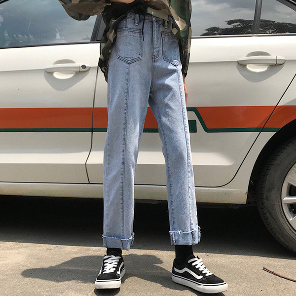 Дамски дънки в светъл цвят - широк модел 