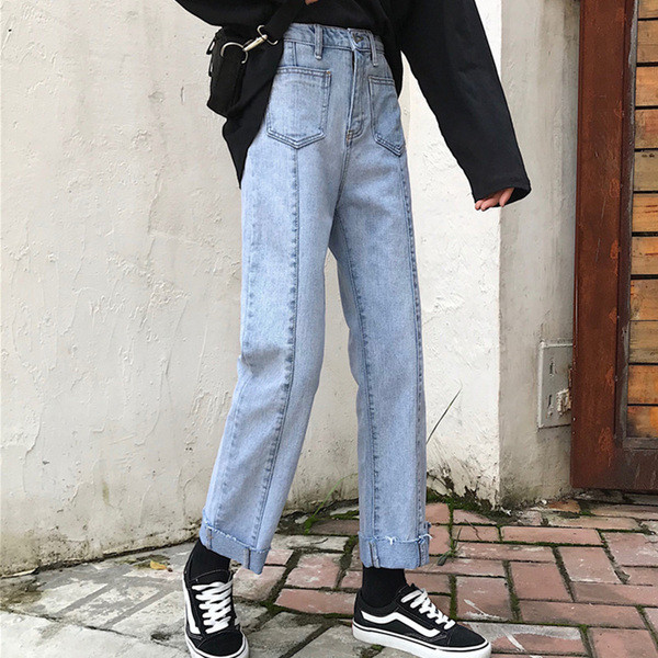 Дамски дънки в светъл цвят - широк модел 