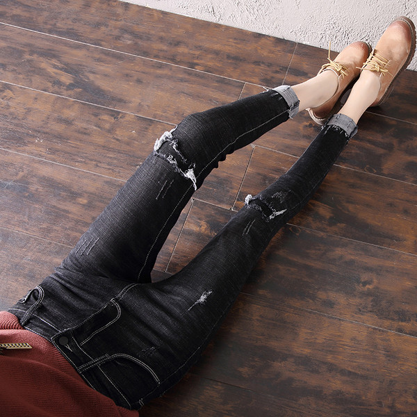 Blugi de dama in doua culori cu motive rupte