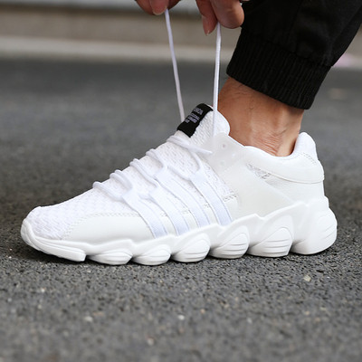 Мъжки спортни дишащи маратонки в няколко цвята