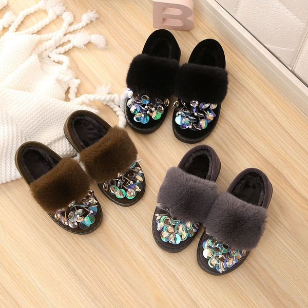 Детски пантофи с пайети и пух в три цвята