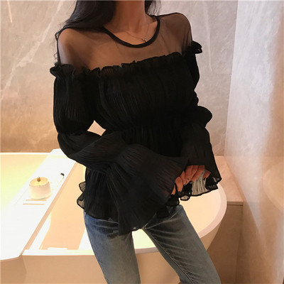 Bluză de damă elegantă cu plasă și mâneci lotus în negru și roșu