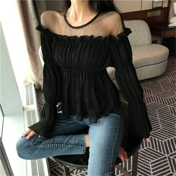 Bluză de damă elegantă cu plasă și mâneci lotus în negru și roșu