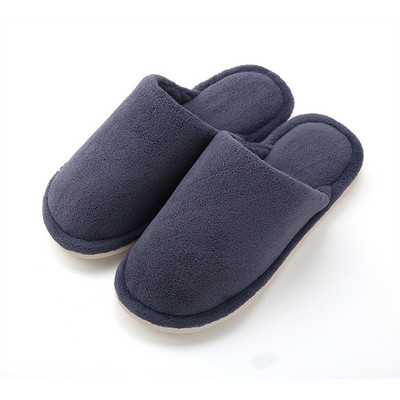 Papuci moi in mai multe culori potriviti pentru barbati si femei