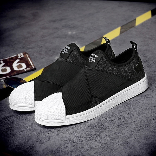 Модерни мъжки кецове без връзки в черен цвят