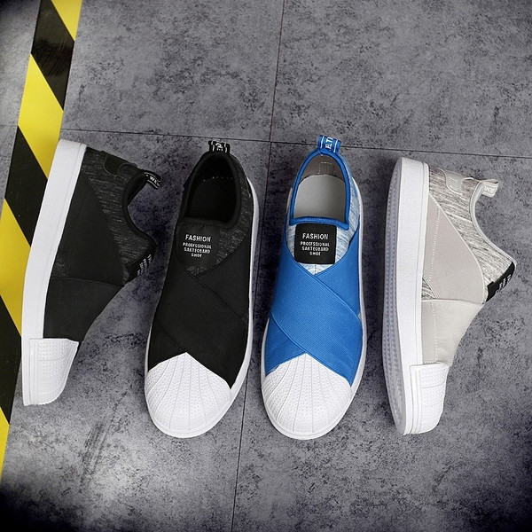 Модерни мъжки кецове без връзки в черен цвят