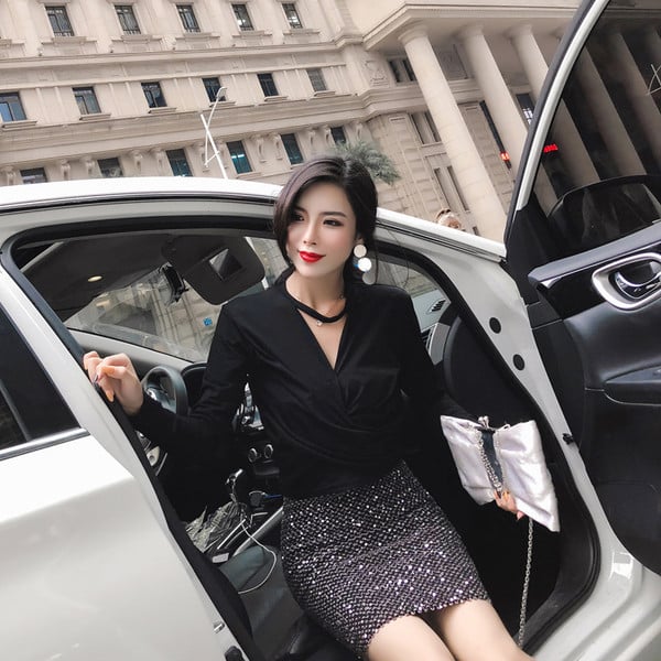 Bluză casual de damă în negru și roșu