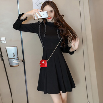 Дамска рокля в черен цвят с дълъг ръкав