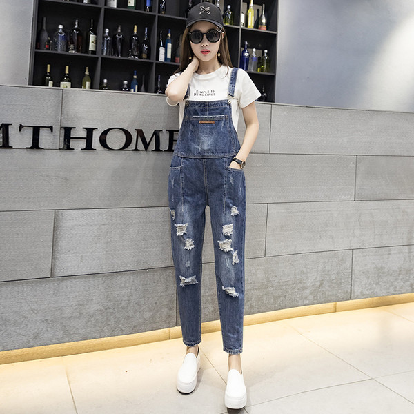 Salopeta de dama cu motive rupte