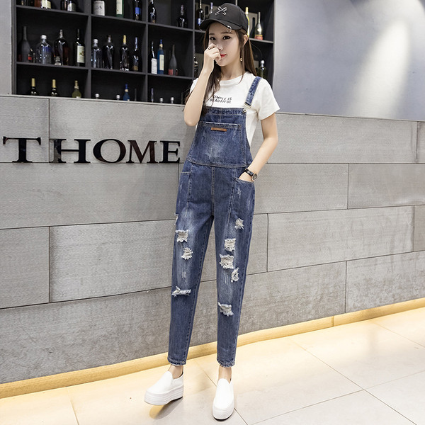 Salopeta de dama cu motive rupte