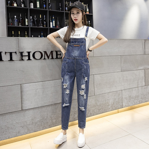 Salopeta de dama cu motive rupte