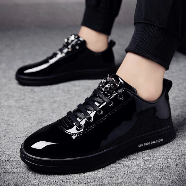 Модерни лачени маратонки в четири цвята