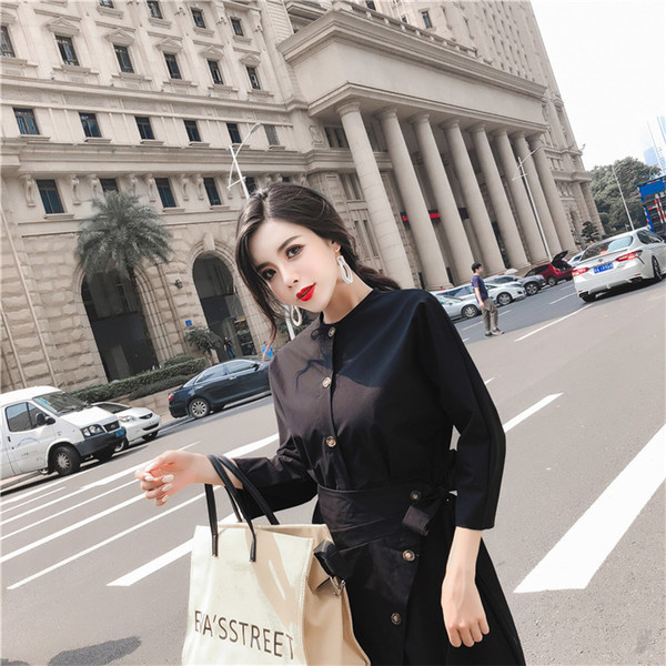 Rochie de dama eleganta cu nasturi metalici in doua culori