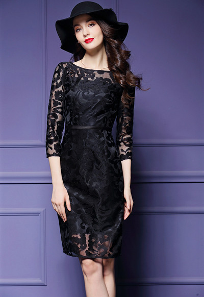 Дамска дълга дантелена рокля в три цвята