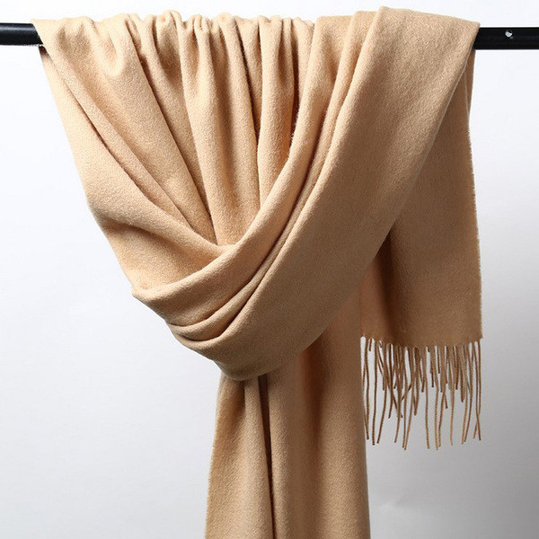 Eșarfă de damă de toamnă în diferite culori