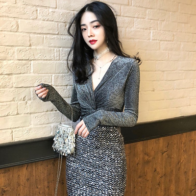 Bluză de damă modernă cu decolteu în V, auriu și argintiu