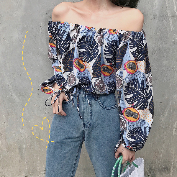 Γυναικεία  μπλούζα με μανίκια και floral μοτίβα σε δύο χρώματα