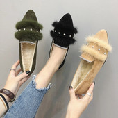 Μοντέρνα γυναικεία μοκασίνια με διακοσμητικές πέτρες σε οικολογικό σουέτ σε τρία χρώματα