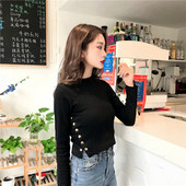 Bluza scurta de dama cu nasturi in alb si negru