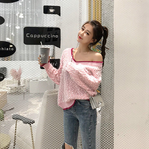 Κομψό γυναικείο πουλόβερμε V-λαιμό σε διάφορα χρώματα