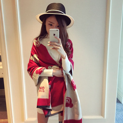 Eșarfă groasă de damă modernă cu aplicație în cinci culori