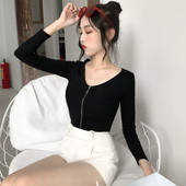 Bluza de dama cu fermoar alb si negru