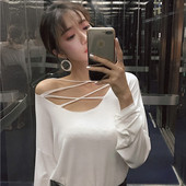 Bluza de dama din bumbac cu cravate in alb si negru - model lat