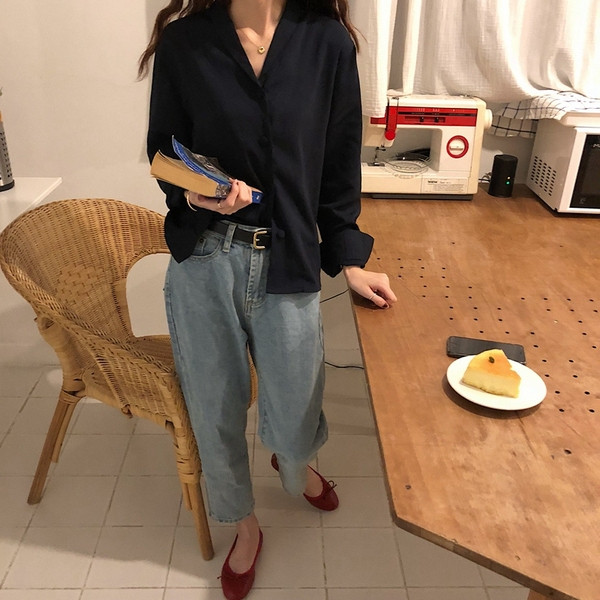 Стилна дамска черна риза