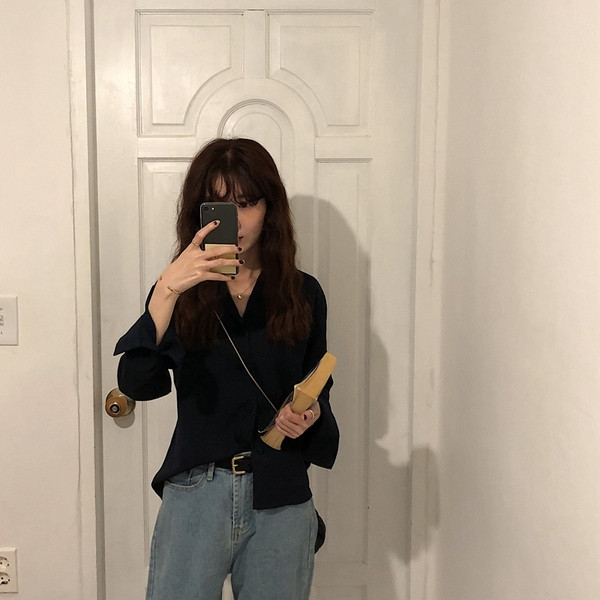 Стилна дамска черна риза