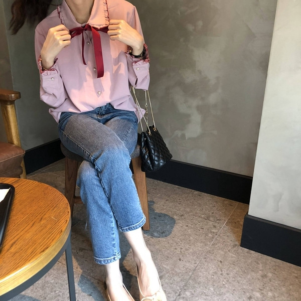 Cămașă elegantă de damă cu panglică